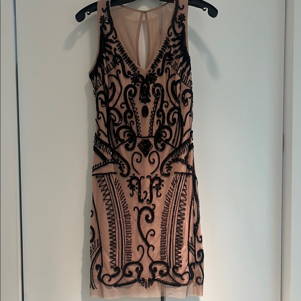 Aidan Mattox Elegant Black and Cream Embroidered Dress